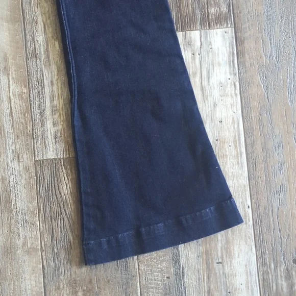 7FAMK Seven For All Mankind "the Slim Trouser" jeans flares sz 28x33.5L like new